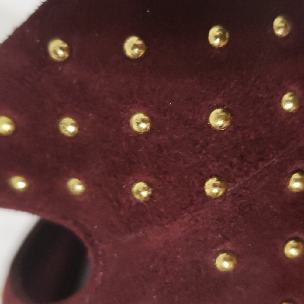 Bebe Burgundy with gold accents platform Heels size 6 - Picture 10 of 10